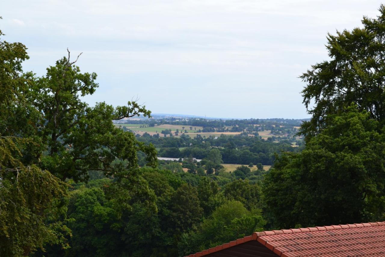 Beautiful Lake View 3 Bedroom Chalet. Saint-Manvieu-Bocage Exteriér fotografie